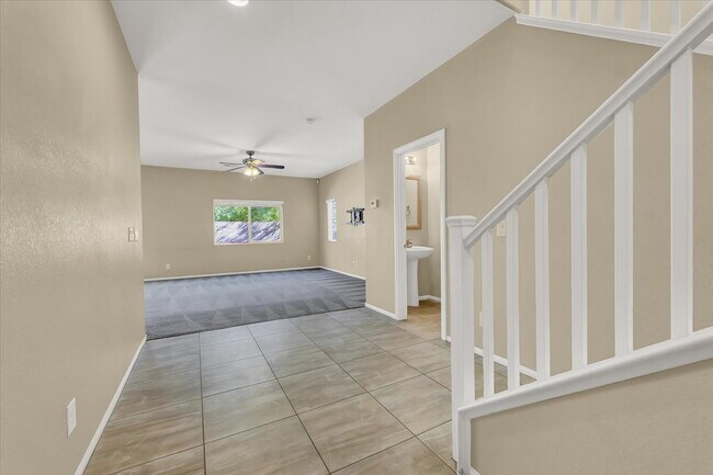 Building Photo - 7922 Blue Lake Peak St