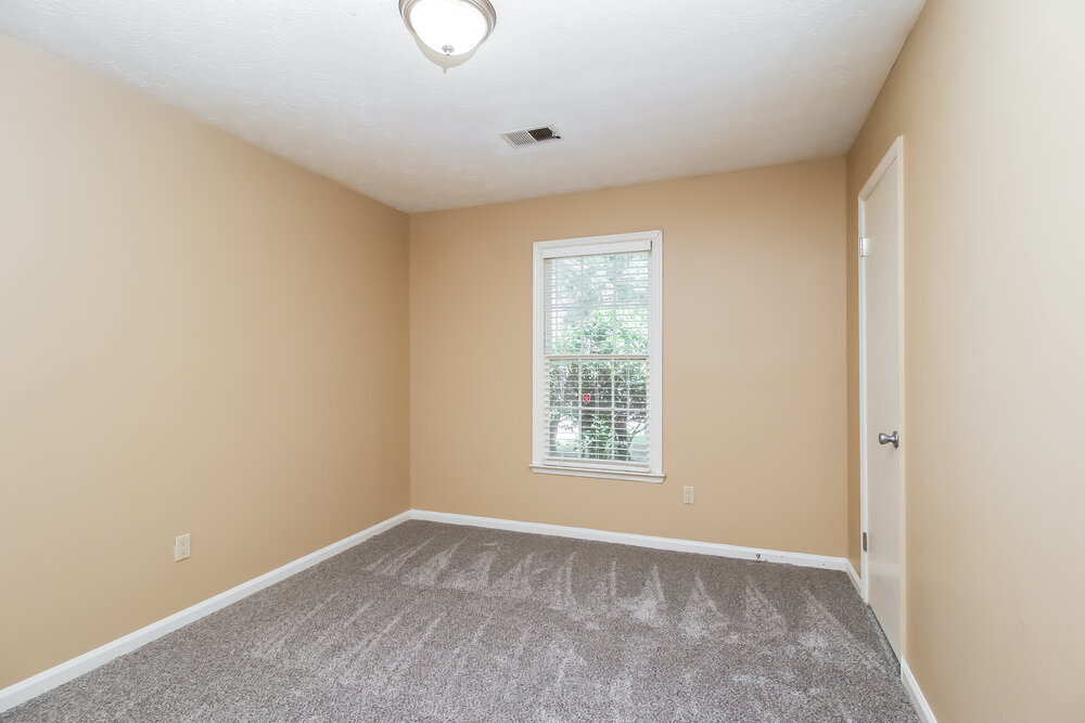 Building Photo - 2021 Corners Cir