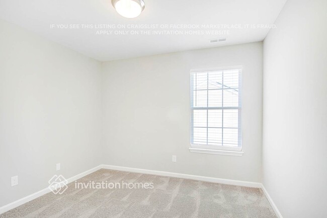 Building Photo - 38 Autumn Leaf Ln