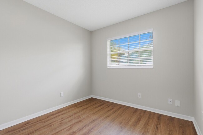 Building Photo - 14505 Farm Hills Pl