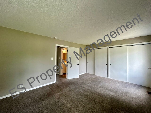 Building Photo - Welcome home to this stunning 4-bedroom, 3-bath home in Wayne Township!