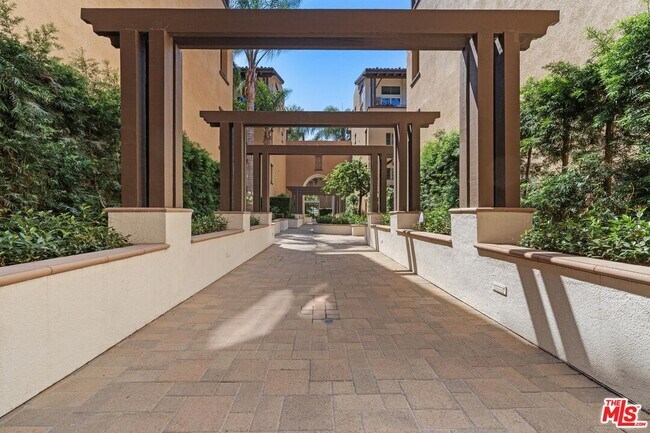 Building Photo - 13031 Villosa Pl