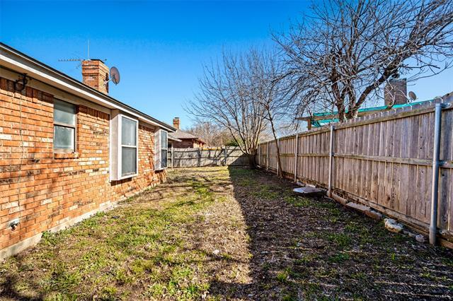 Building Photo - 4845 Barberry Dr