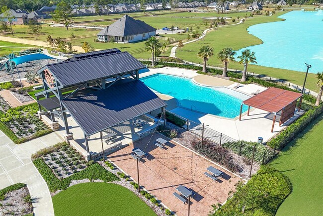 Building Photo - 21315 Mountain Haya Trl