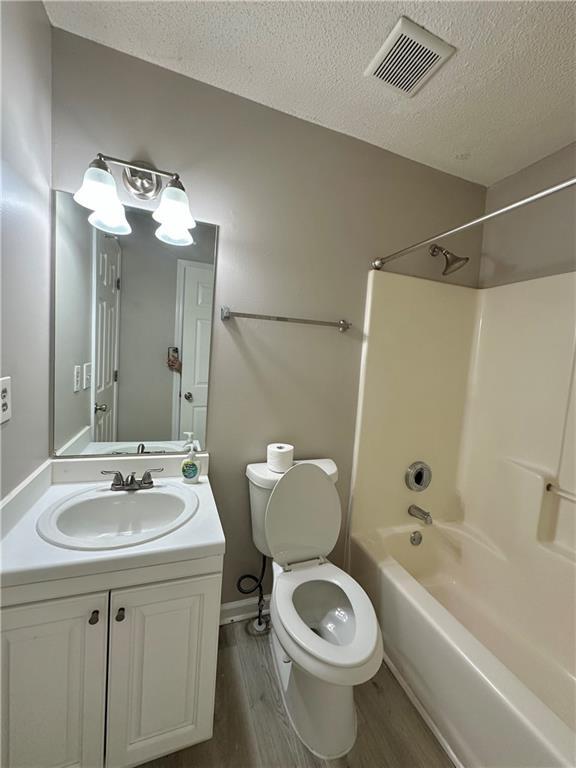 Building Photo - 4143 Lake Mist Dr NW