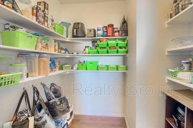 Building Photo - 2273 Saddle Back Ct