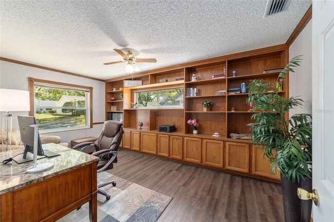 Building Photo - 9438 SW 85th Ave