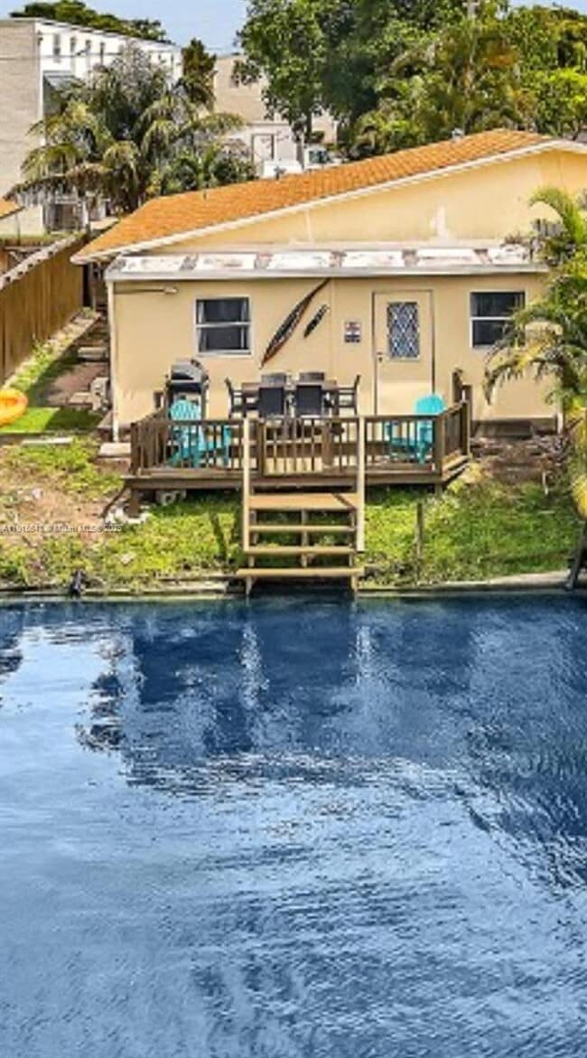 Primary Photo - 5721 SW 24th Ave