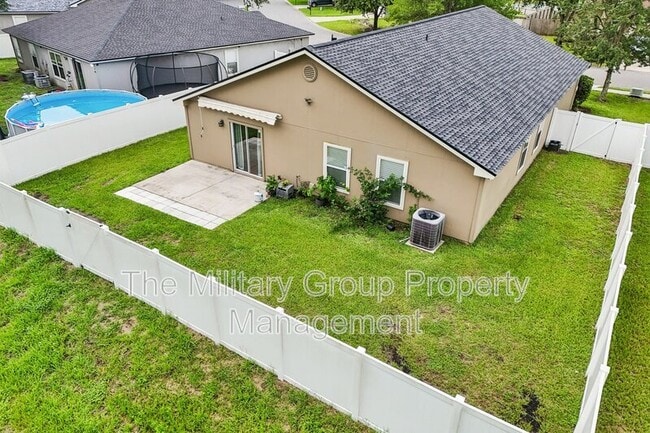 Building Photo - 12387 Anarania Dr