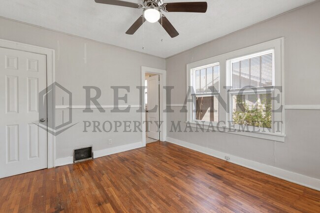 Building Photo - 129 N Meridian Ave