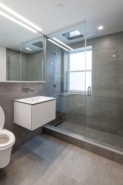 Building Photo - 10 Commonwealth Ct