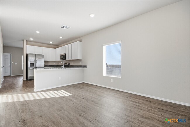 Building Photo - 292 Legacy Cir