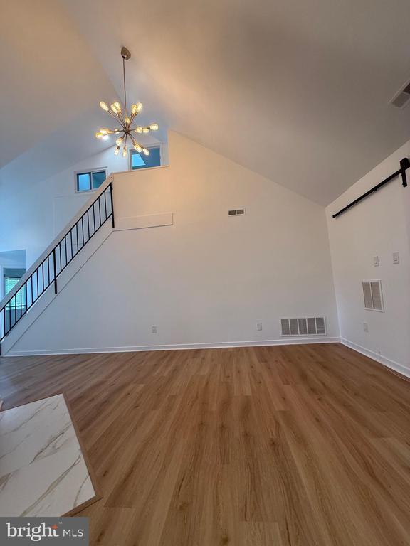 Building Photo - 828 Chanticleer