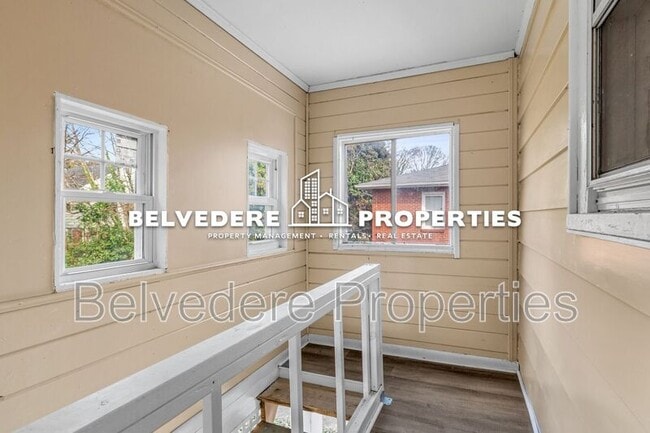 Building Photo - 437 24th St NW