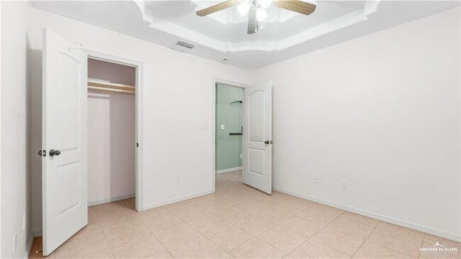 Building Photo - 25 Quail Dr