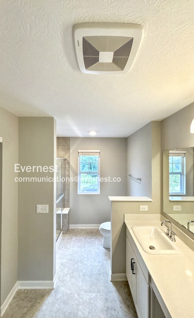 Building Photo - 6149 Jadwinn Dr