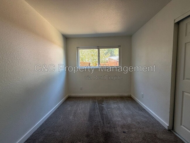 Building Photo - 2895 Capitola Rd