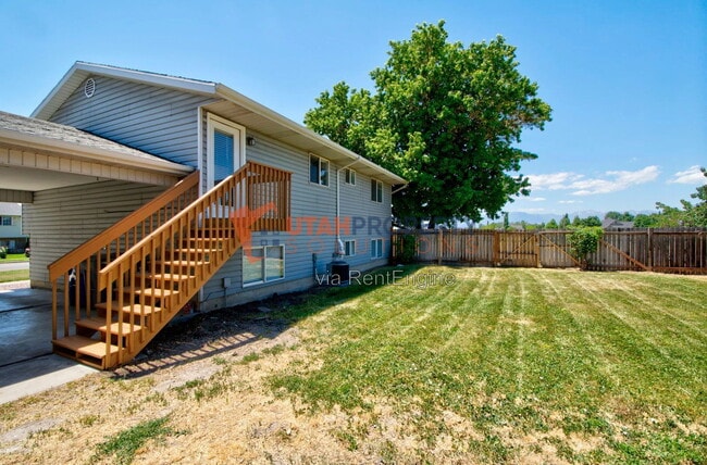 Building Photo - 496 W 330 S