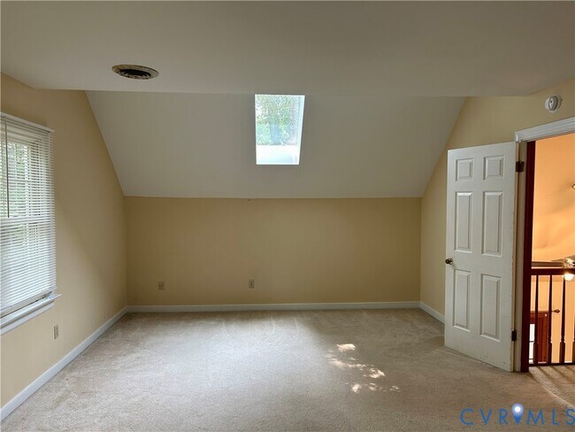 Building Photo - 8203 Spring Meadow Rd