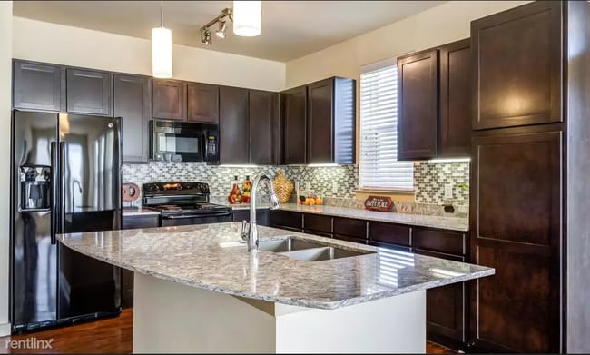 Primary Photo - 2 br, 2 bath Flat - 3880 Hulen St