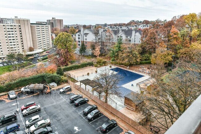 Building Photo - 5500 Holmes Run Pkwy