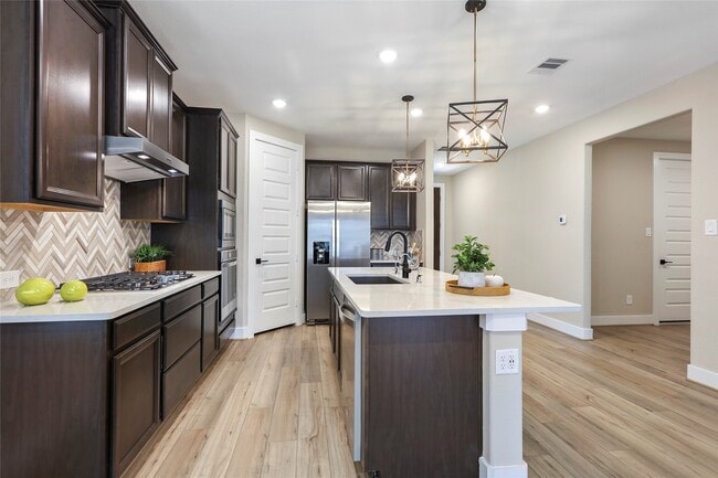 Building Photo - 2013 Woodland Pine Ct