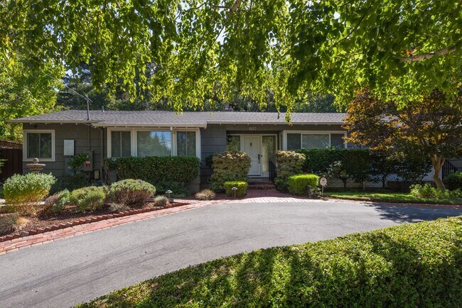 Building Photo - Custom Remodeled Ranch Home in Park-like S...