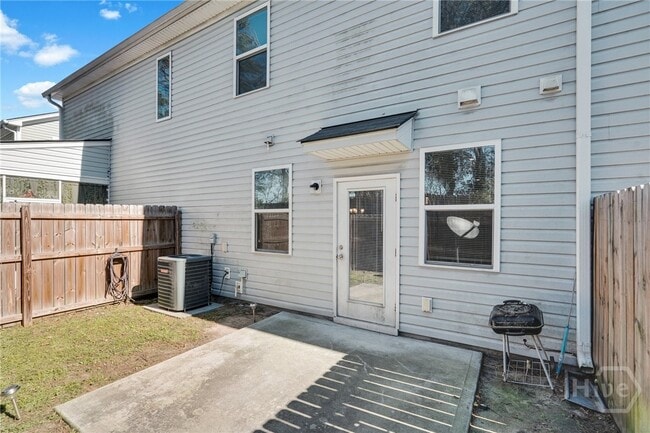 Building Photo - 124 Benelli Dr