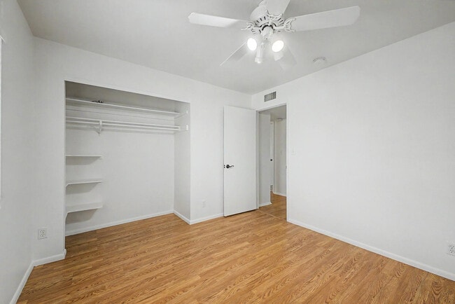 Building Photo - 12222 N 49th Ave