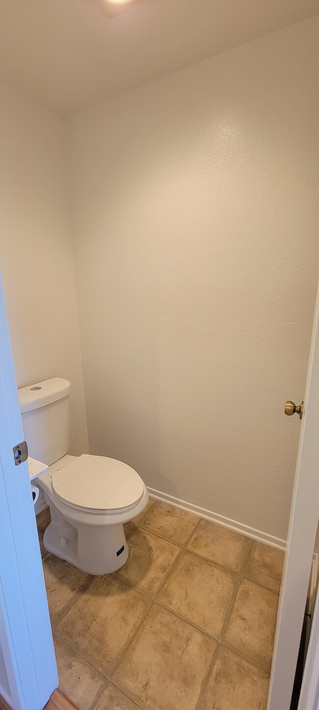 1/2 bathroom - 740 Breeze Hill Rd
