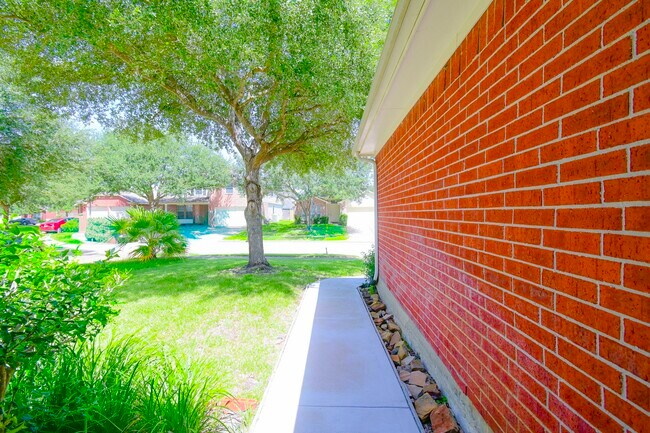 Building Photo - 3111 Myrtle Ranch Dr