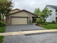 Building Photo - 556 Beaconsfield Ave