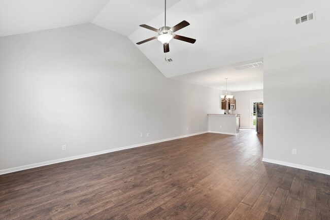 Building Photo - 401 Olde Ivey Square