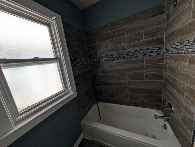 Building Photo - Affordable 3BR/1BA House