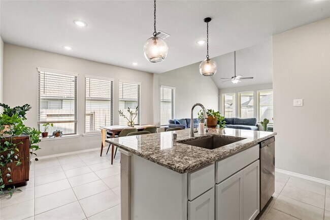 Building Photo - 20751 Wilde Redbud Trl