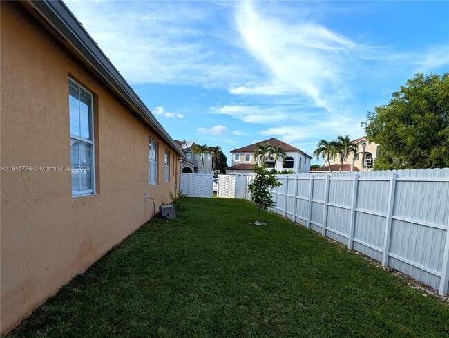 Building Photo - 16402 SW 78th Terrace