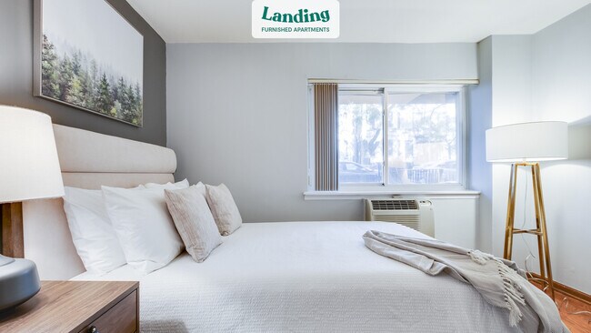 Building Photo - 639 W Grace St