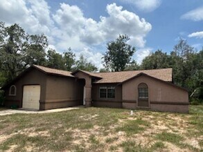 Building Photo - 2/2/1 PET FRIENDLY