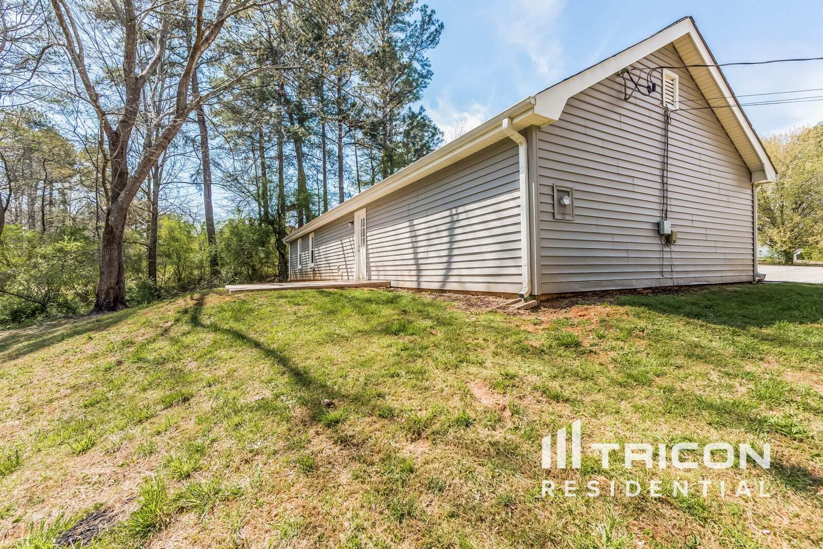Building Photo - 1511 Country Ct