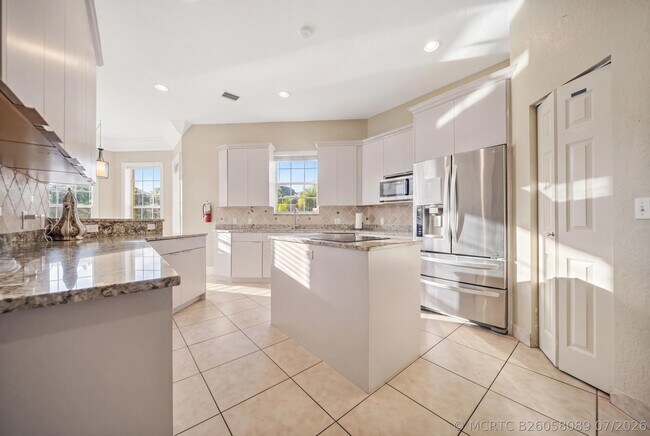 Building Photo - 7200 NW 51st Terrace
