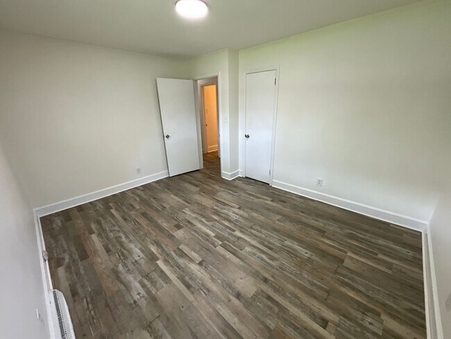 Building Photo - 4026 Sedgewood Ln