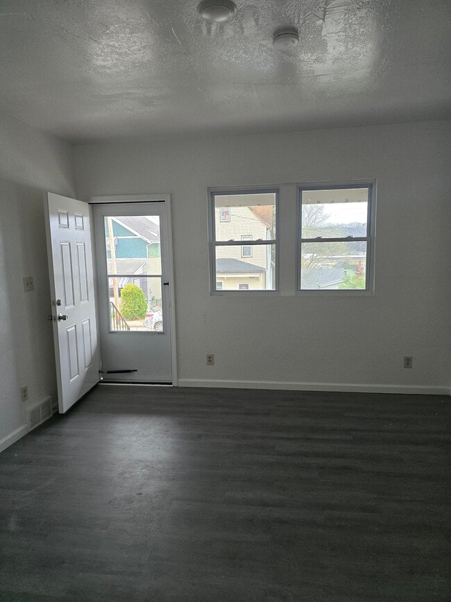 Building Photo - 1508 Woodmont Ave