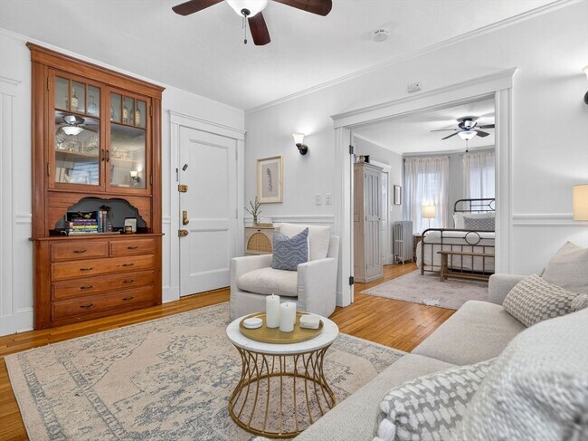 Building Photo - 159 South St