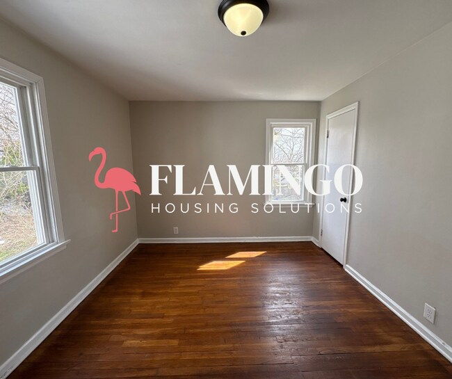 Building Photo - 2310 Emerson Ave