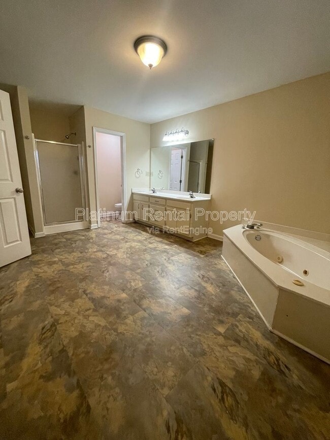 Building Photo - 3665 Orchard St