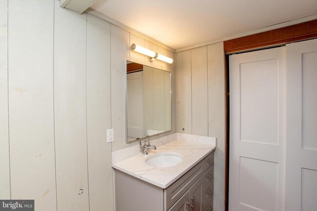 Building Photo - 54 Coryell St