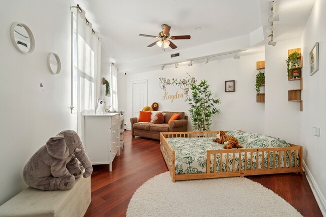 Building Photo - 205 Shearwater Ct W