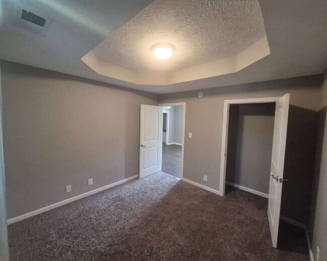 Building Photo - 1351 Freedom Dr