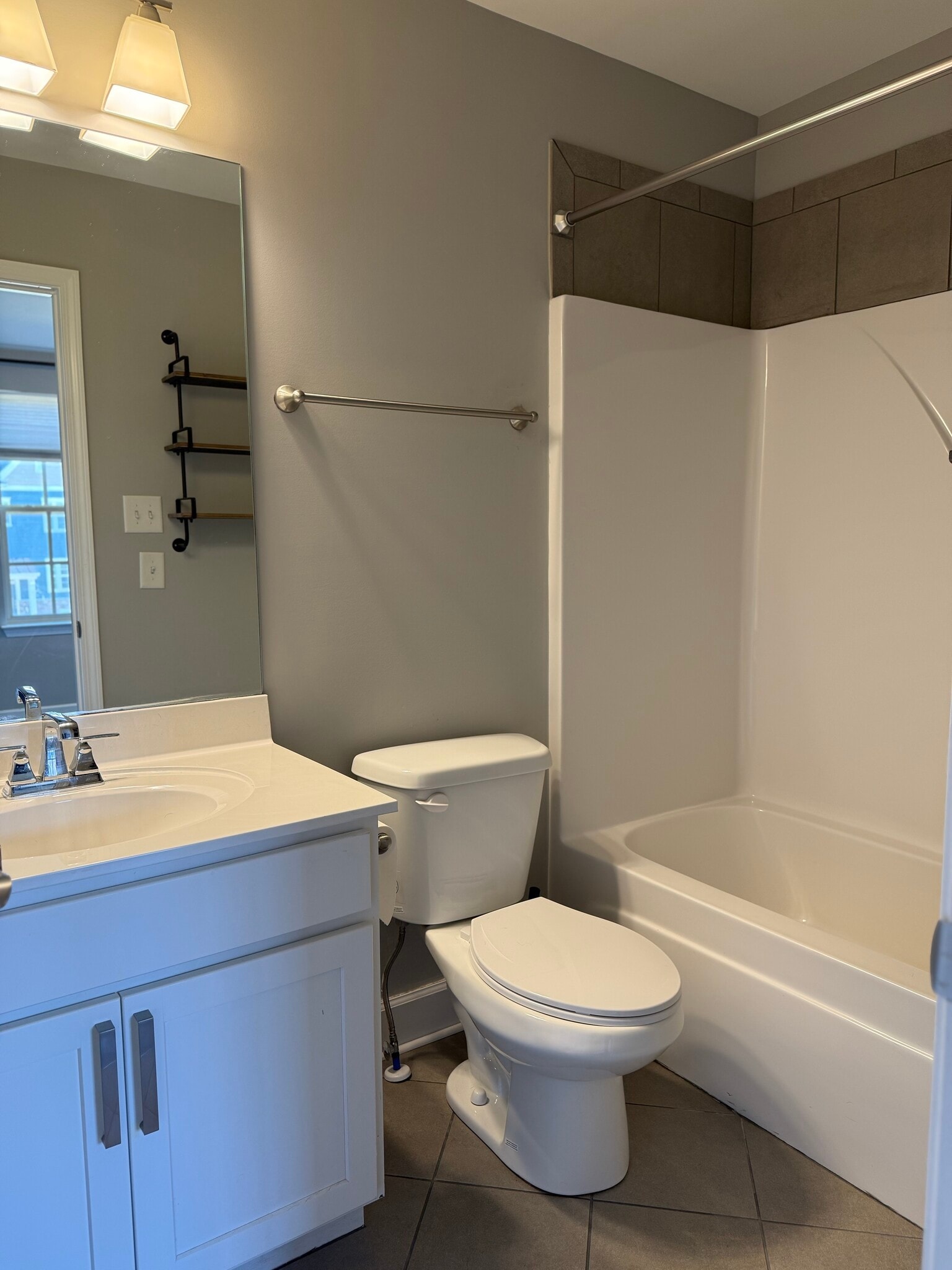 Building Photo - 104 Skylark Aly