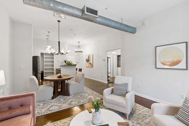 Building Photo - Stylish 1/1 Condo in Inman Park, Right on the ATLBeltLine!